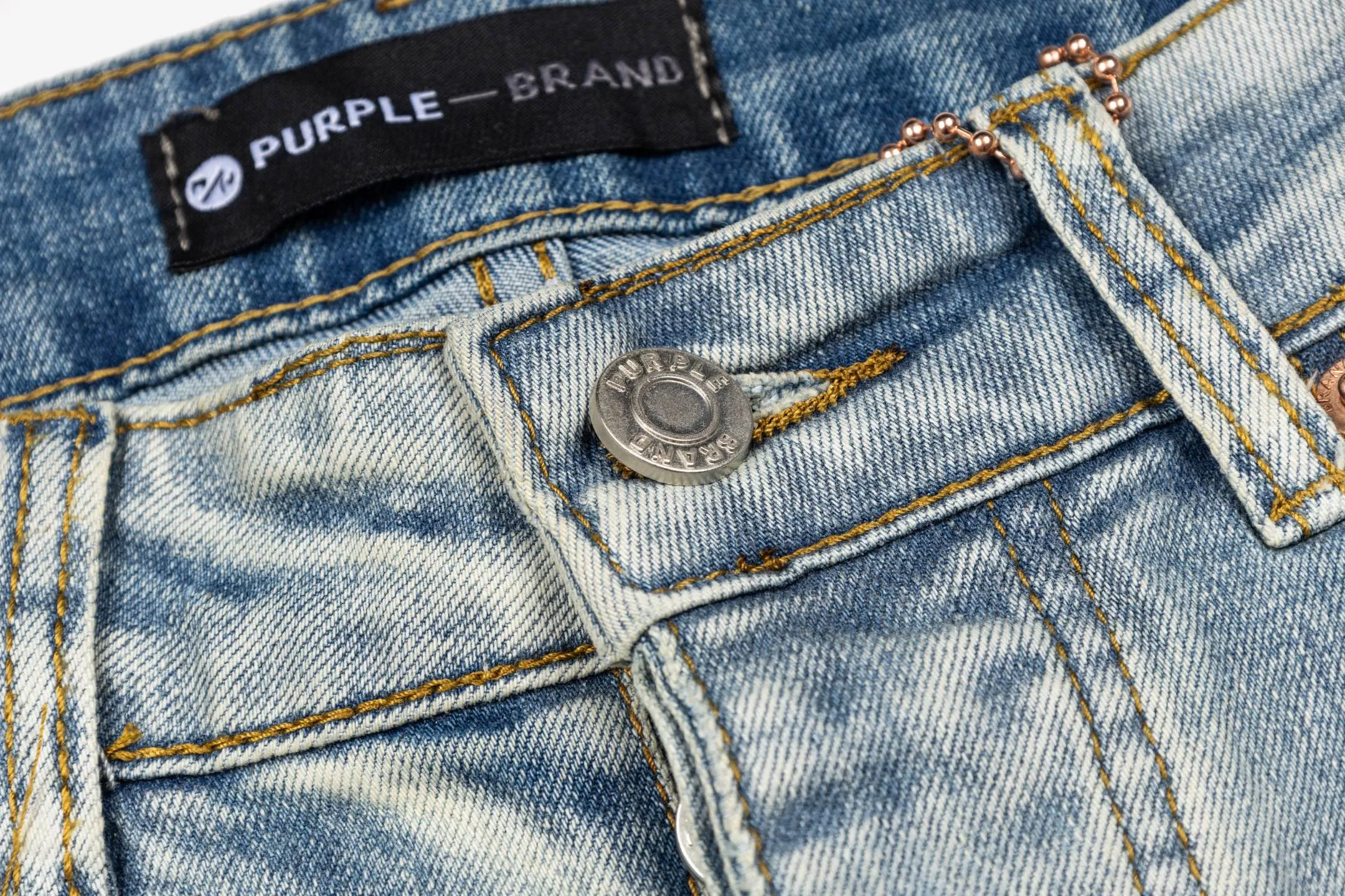 150 PURPLE BRAND 26New Arrival Washed jeans with splashes of ink, ripped holes, cut patches, truly restoring the ultimate Vintage texture, three-dimensional version, loose and comfortable, not picky about the figure, tall and slim, factory-made, original quality control, same style for men and women, can be paired with Versatile, must-have jeans for all seasons, fashionable people have been disappointed. From the quality selection of fabrics, the tailoring of details, and the matching of patterns, they are all impeccable! The upper body is so handsome when worn...it can be easily worn by men, women and children! The craftsmanship is made of heavy-duty washed pure cotton denim fabric. After washing, it is soft and thick. It is very stylish when worn on the body. Color: Blue Style number: # Size: 28 30 32 34 36